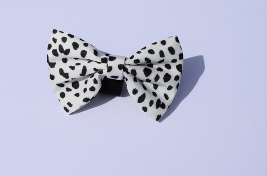 Cruella's life Bow